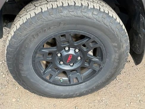 Used 2020 Toyota 4Runner TRD Off-Road Premium w/ Moonroof Package AWD/4WD image 11