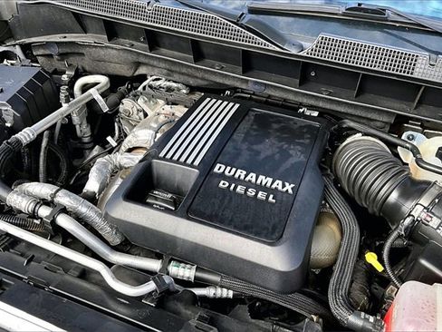 Used 2022 Chevrolet Silverado 1500 LTZ w/ Technology Package image 35