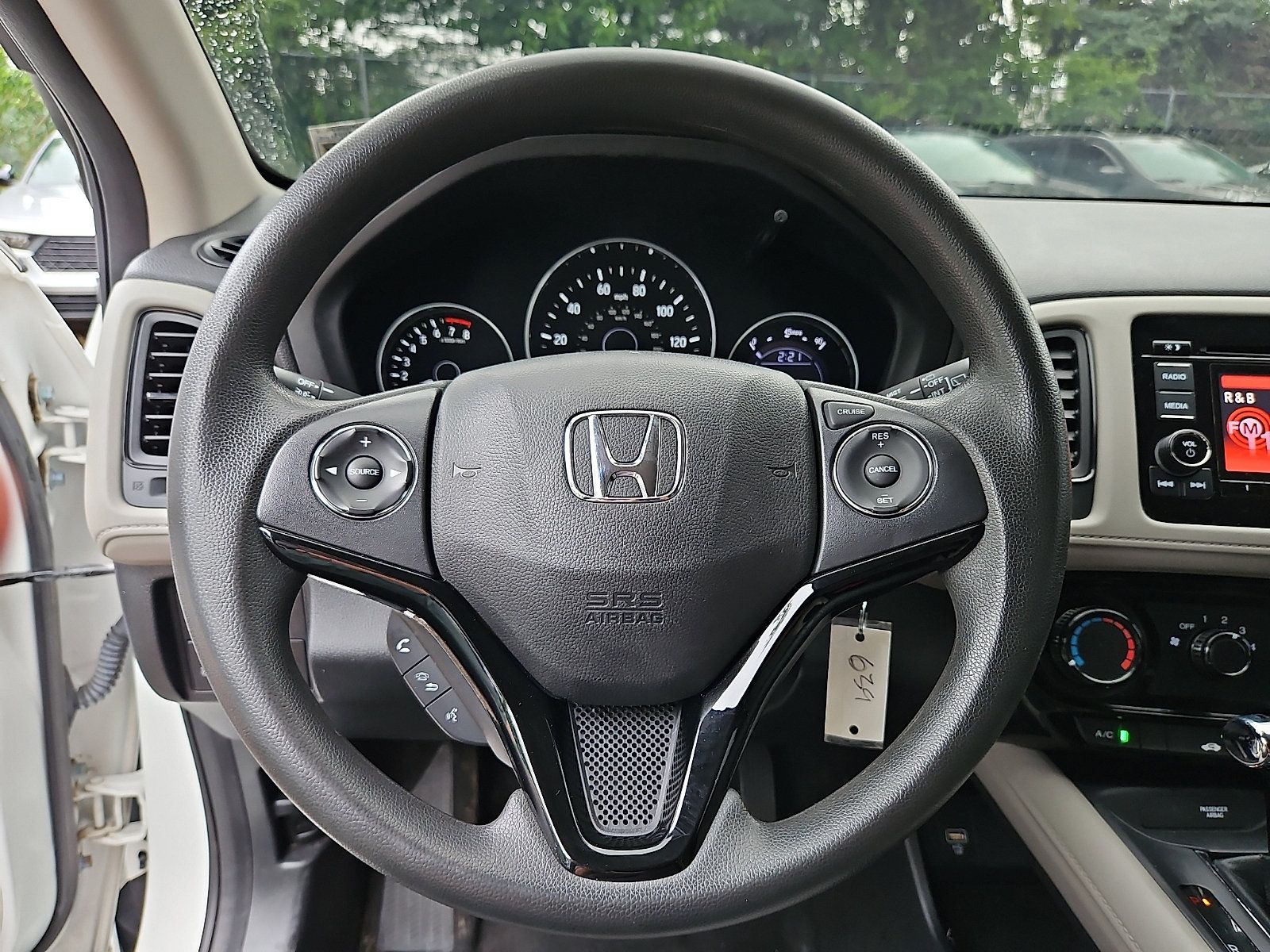 Used 2022 Honda HR-V LX image 14