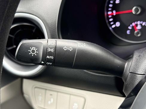 Used 2023 Kia Forte LXS w/ LXS Technology Package FWD image 11