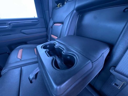 Used 2024 GMC Sierra 2500 AT4 w/ AT4 Premium Plus Package image 38