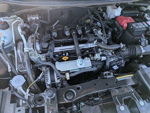 Used 2025 Nissan Versa SV FWD image 28