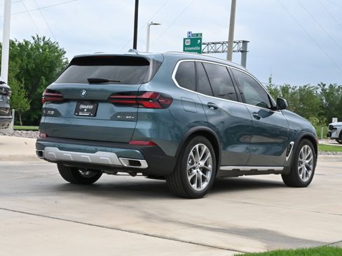 New 2026 BMW X5 xDrive50e w/ Premium Package AWD/4WD image 9