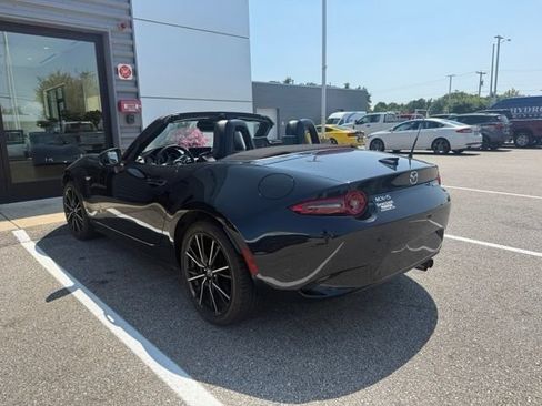 Used 2024 MAZDA MX-5 Miata Grand Touring w/ Weather Package RWD image 6