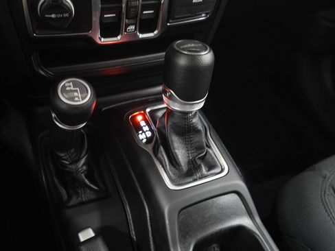 Used 2021 Jeep Gladiator Sport AWD/4WD image 21