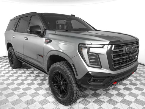 Used 2026 GMC Yukon AT4 Ultimate AWD/4WD image 2