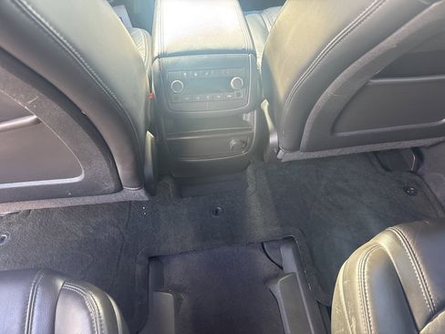 Used 2012 Chevrolet Traverse LT image 39