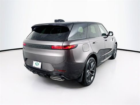 New 2026 Land Rover Range Rover Sport Dynamic SE image 5