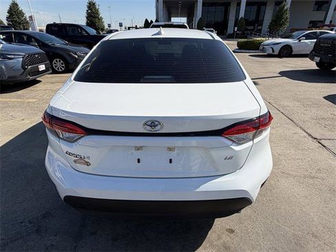 Certified 2024 Toyota Corolla LE image 6