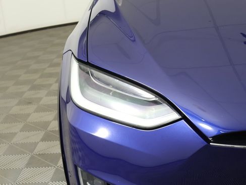 Used 2020 Tesla Model X Long Range image 13