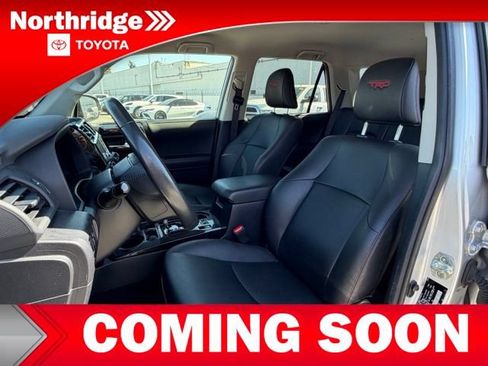 Used 2024 Toyota 4Runner TRD Off-Road Premium AWD/4WD image 6