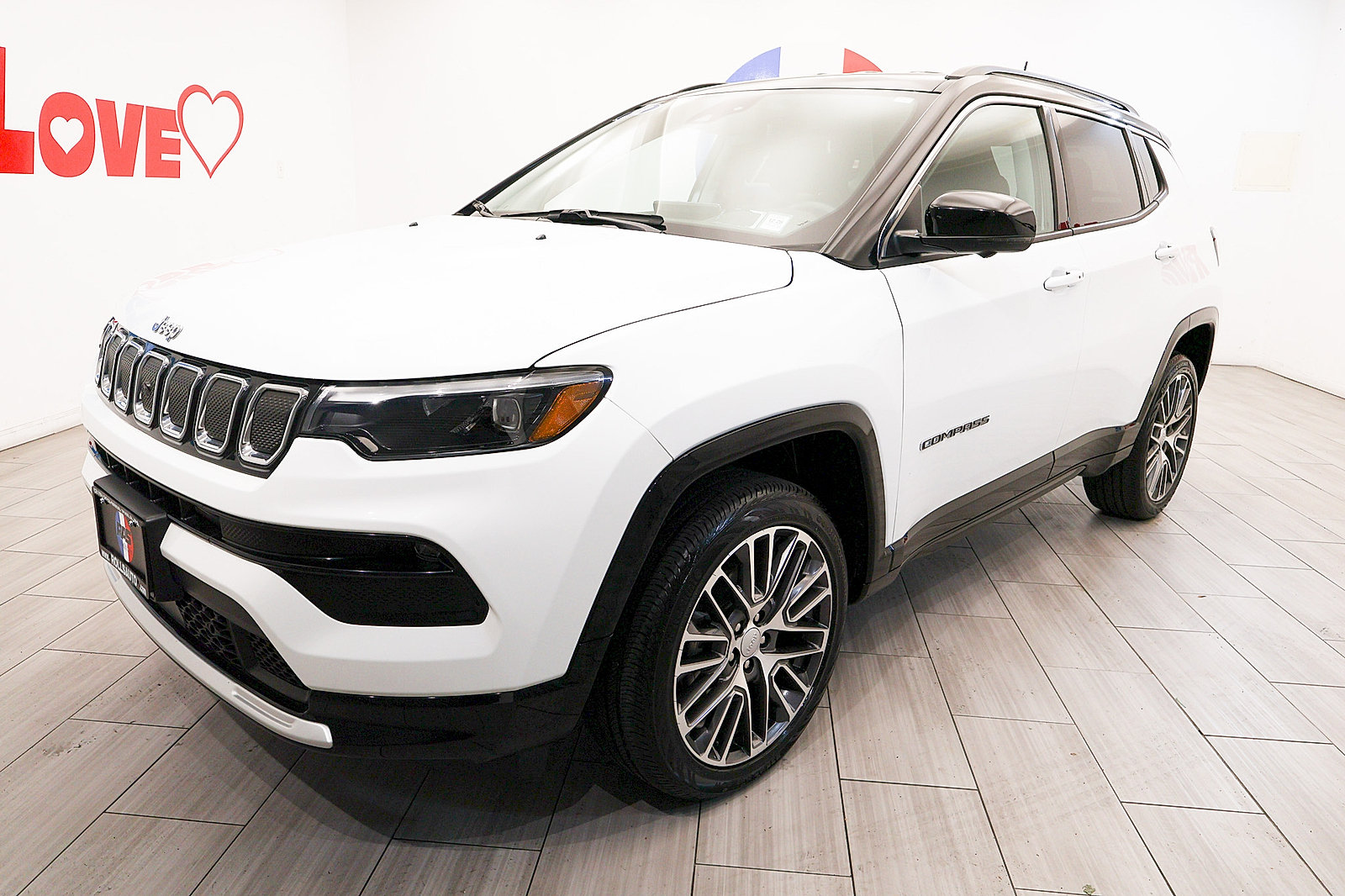 Used 2022 Jeep Compass Limited w/ Elite Group AWD/4WD image 1