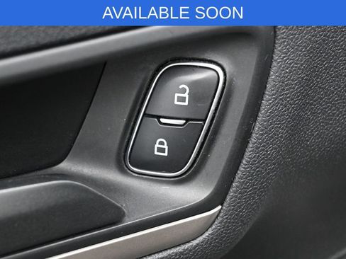 Used 2022 Ford Escape SE w/ SE Sport Appearance Package AWD/4WD image 13