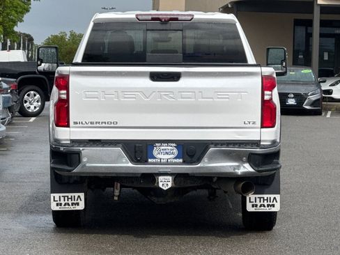 Used 2021 Chevrolet Silverado 2500 LTZ w/ LTZ Premium Package AWD/4WD image 5