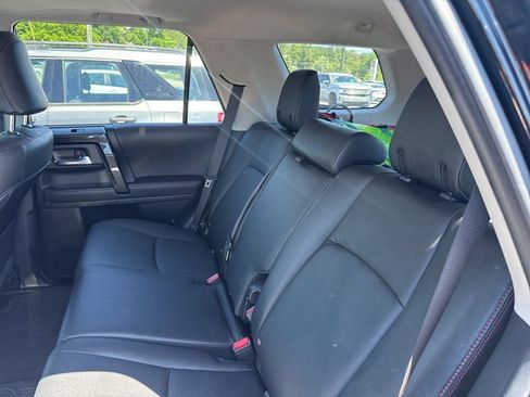 Used 2024 Toyota 4Runner TRD Off-Road Premium w/ Moonroof Package AWD/4WD image 5