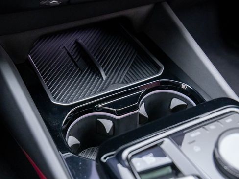 Certified 2025 BMW 540i xDrive image 28