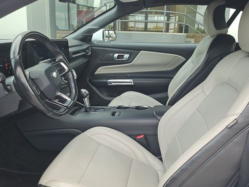 Used 2024 Ford Mustang Premium RWD image 10
