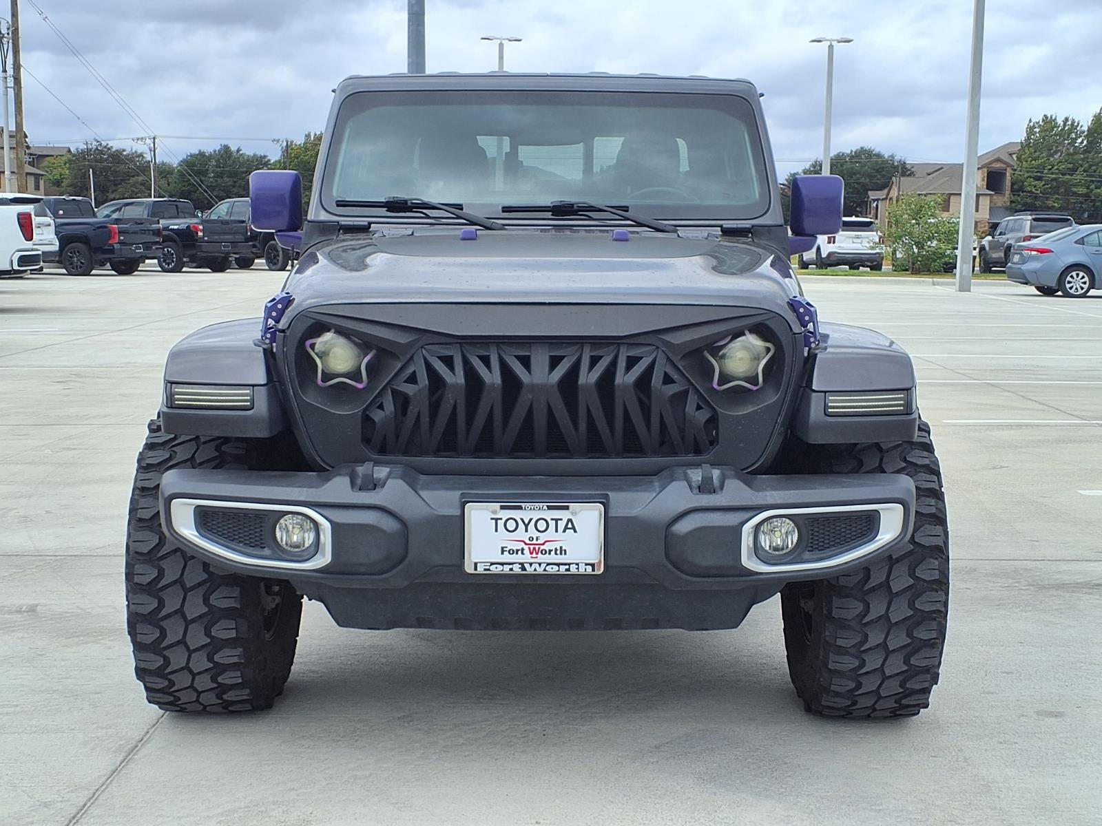 Used 2021 Jeep Gladiator Overland AWD/4WD image 2