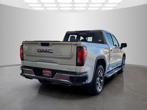 Used 2024 GMC Sierra 1500 SLT w/ SLT Premium Package image 5
