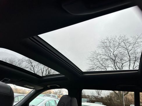 Used 2017 Mercedes-Benz GLS 450 4MATIC image 15