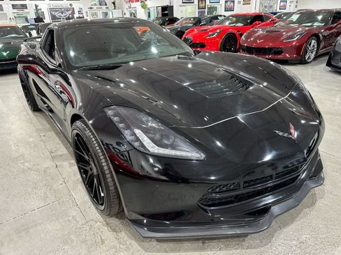 Used 2017 Chevrolet Corvette Stingray Coupe w/ Carbon Flash Badge Package RWD image 6