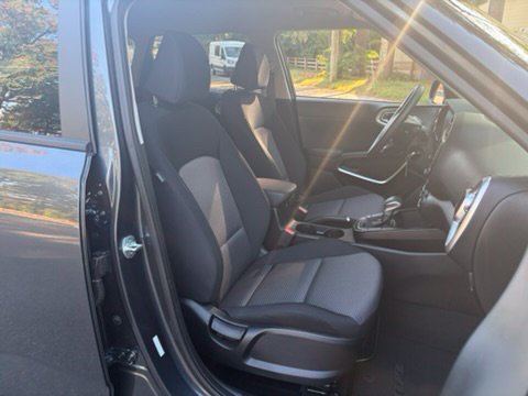 Used 2024 Kia Soul LX FWD image 32