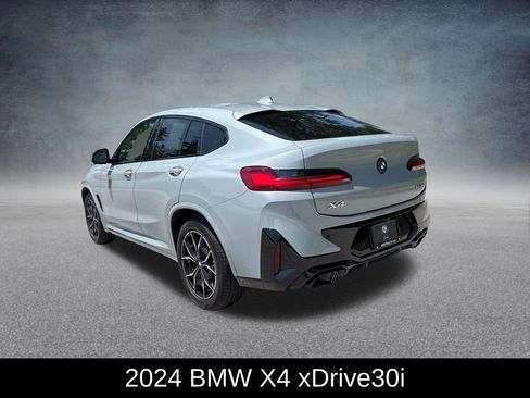 Used 2024 BMW X4 xDrive30i w/ Premium Package AWD/4WD image 3