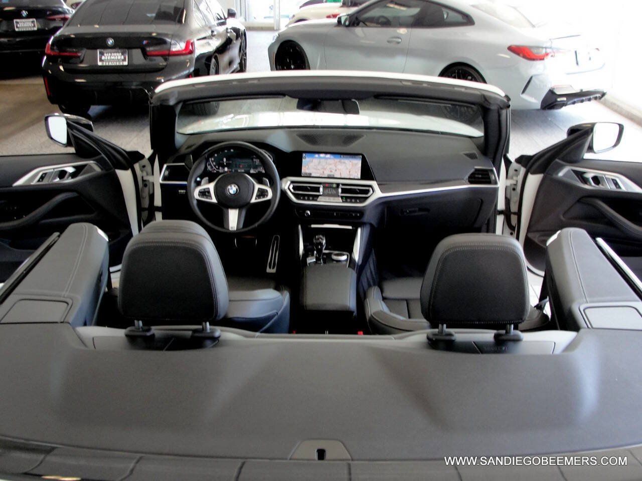 Used 2022 BMW 430i Convertible w/ M Sport Package RWD image 2