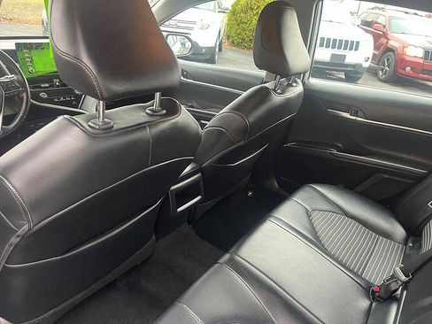 Used 2021 Toyota Camry SE image 31