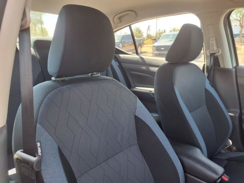 Used 2025 Nissan Versa SV w/ Trunk Package FWD image 12