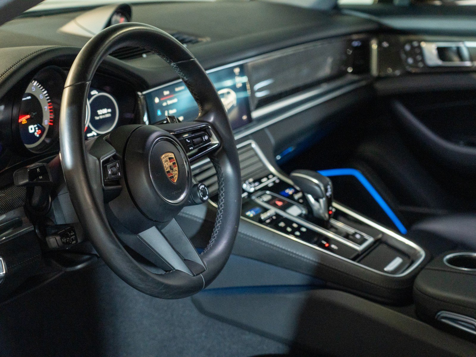 Certified 2023 Porsche Panamera Platinum Edition RWD image 15
