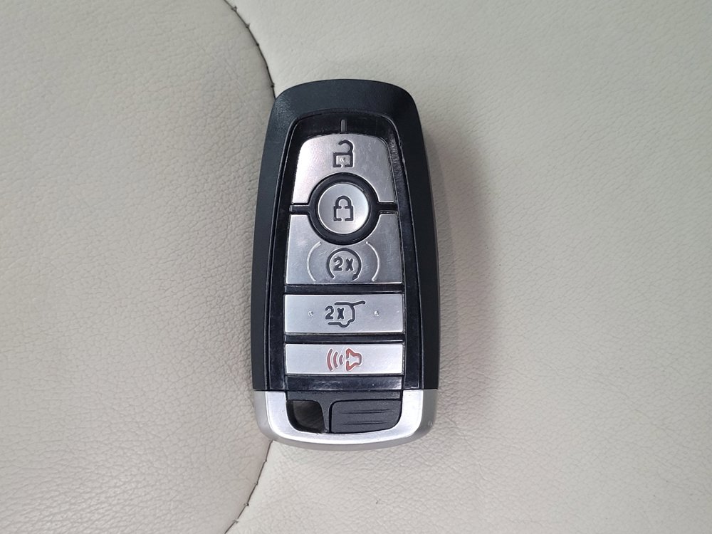 Used 2020 Ford Edge Titanium w/ Cargo Accessory Package FWD image 32
