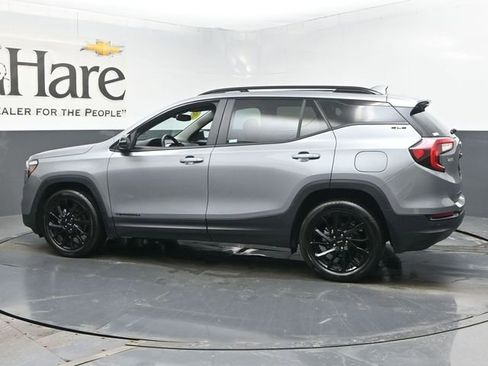 Used 2023 GMC Terrain SLE w/ Driver Convenience Package image 52
