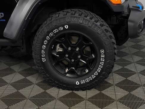 Used 2023 Jeep Wrangler Unlimited w/ 8.4" Radio Group AWD/4WD image 11