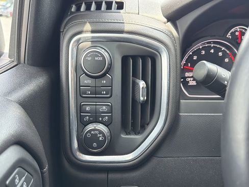 Used 2021 Chevrolet Silverado 1500 RST AWD/4WD image 12