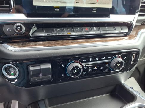 Used 2023 Chevrolet Silverado 1500 LT Trail Boss AWD/4WD image 11