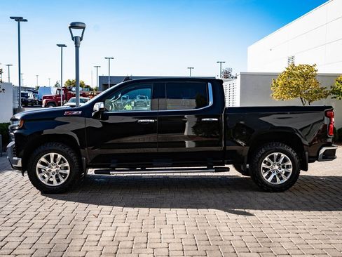 Used 2020 Chevrolet Silverado 1500 LTZ w/ LTZ Premium Package image 12