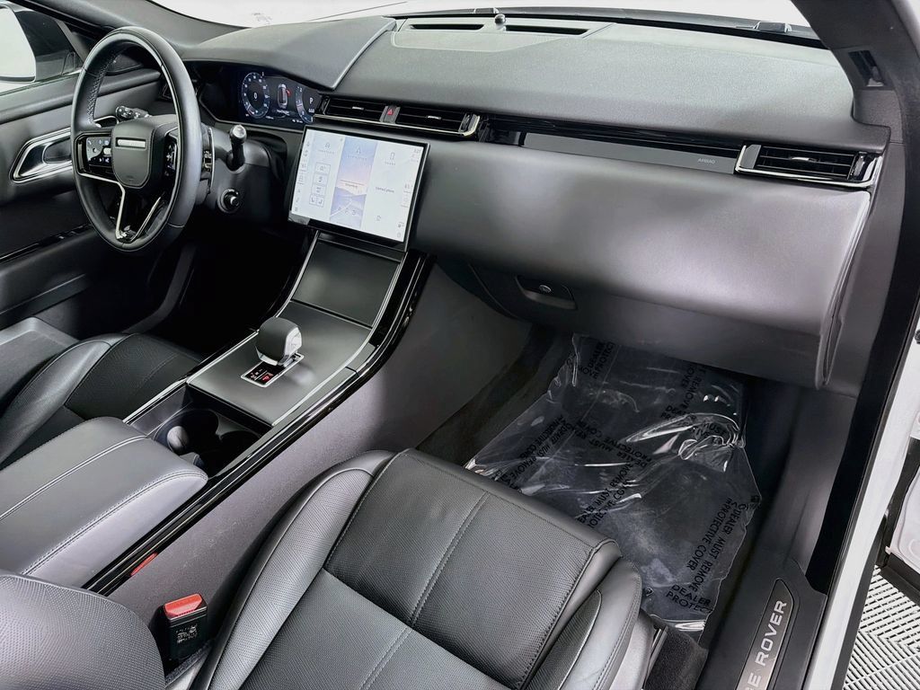 Used 2025 Land Rover Range Rover Velar Dynamic HSE AWD/4WD image 31