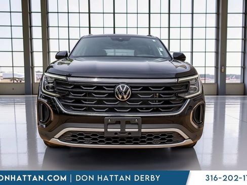 Used 2024 Volkswagen Atlas Cross Sport SE AWD/4WD image 30