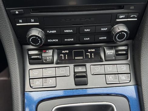 Used 2018 Porsche 718 Cayman image 22