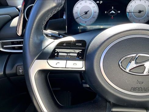 Used 2023 Hyundai Elantra Limited w/ Cargo Package image 10