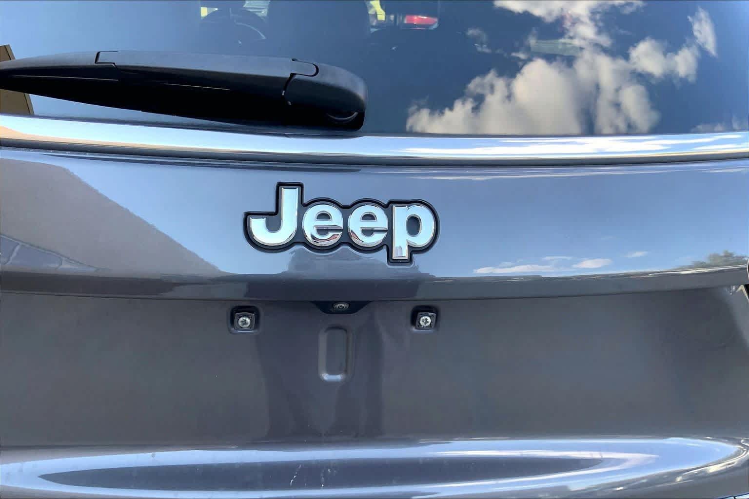 Used 2024 Jeep Compass Limited AWD/4WD image 33