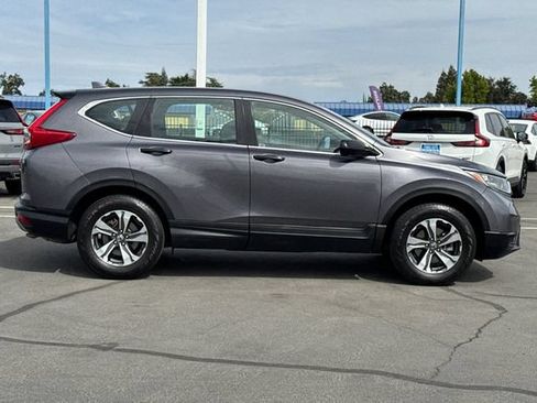 Used 2017 Honda CR-V LX image 3