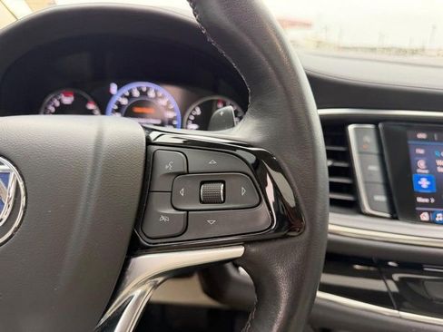 Used 2022 Buick Enclave Avenir w/ Avenir Technology Package AWD/4WD image 15