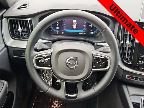 Used 2024 Volvo XC60 B5 Ultimate w/ Protection Package Premier image 19