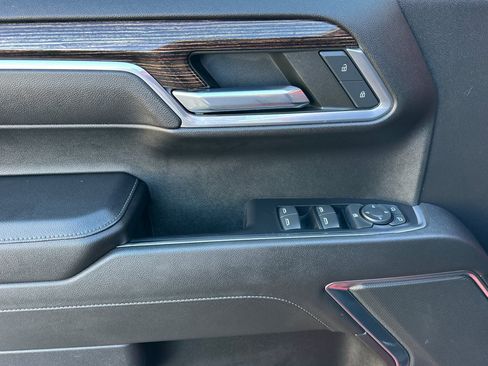 Used 2022 GMC Sierra 1500 Elevation w/ X31 Off-Road Package image 11