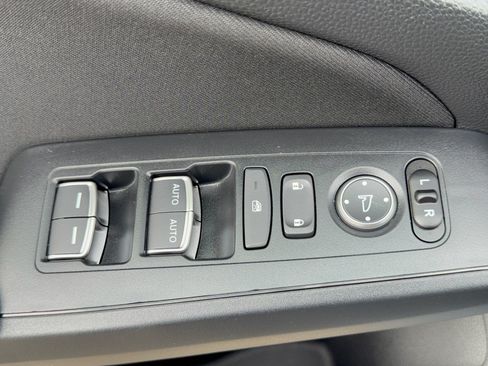 Used 2025 Honda Civic Sport image 15
