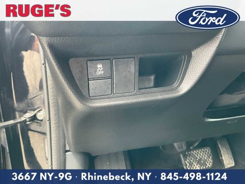Used 2023 Honda HR-V LX image 17