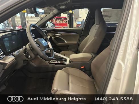 New 2025 Audi Q5 Premium Plus image 11
