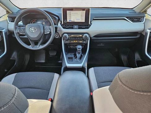 Used 2025 Toyota RAV4 XLE image 16
